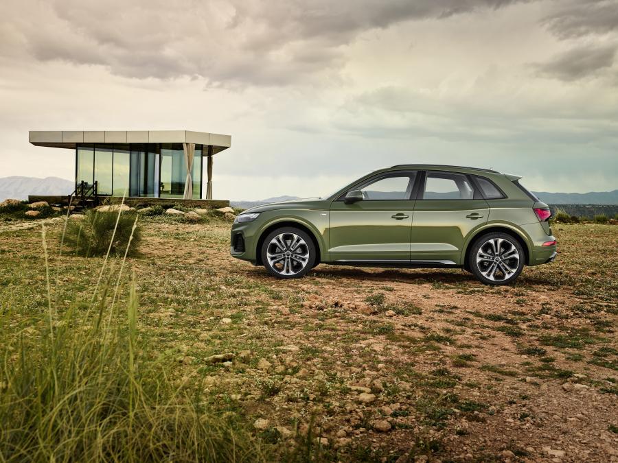  Audi Q5 40 TDI Quattro S-Line 2020 года  (WW) (фото 13 из 89)